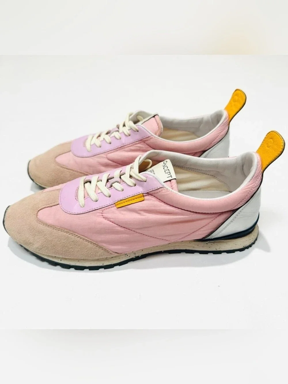Oncept Tokyo Minimal Sneaker Lilac Pink Suede Nylon Retro Womens 10 Ultra Light